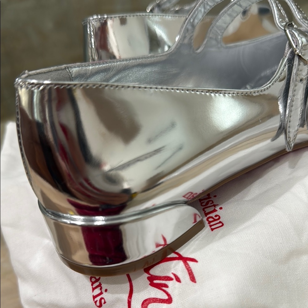 Christian Louboutin Silver Heels Luxury Elegance - Picture 6 of 7